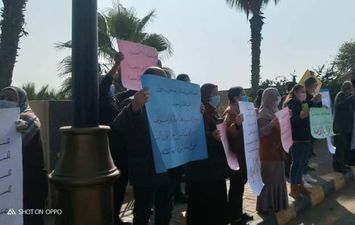 وقفة احتجاجية لأعضاء جمعية إسكان العاملين ببني سويف 