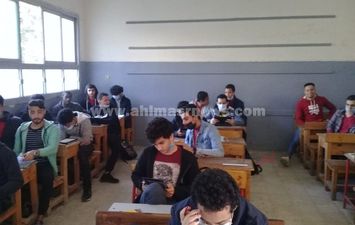 امتحانات ثانية ثانوي بالإسكندرية