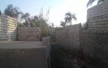 قرى تعانى من مشكلات الصرف الصحى وطفح المياه الجوفية 