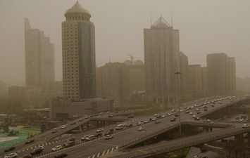 بكين تتعرض لعاصفة ترابية للمرة الثانية خلال اسبوعين