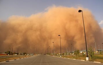 رفع حالة الطواريء القصوى تزامنا مع موجة الطقس السيئ في قنا.. أرشيفية