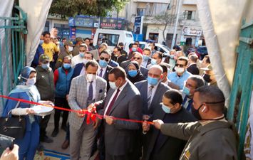 افتتاح معرض جامعة دمنهور للسلع الغذائية 