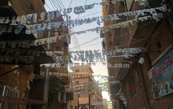 شوارع أسوان تتزين بالورق 