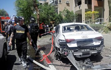 اثار القصف الفلسطيني على تل أبيب