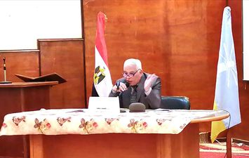 الدكتور محمد سعد مدير مديرية التعليم بالإسكندرية 