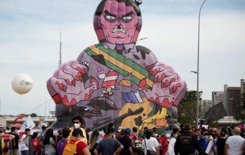 مظاهرات ضخمة في البرازيل ضد رئيس البلاد