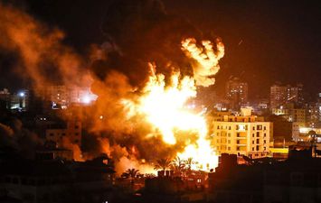  هجوم بري وجوي مكثف على غزة
