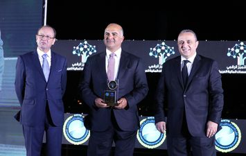 بنك مصر جائزة أفضل بنك في الابتكار الرقمي في مصر