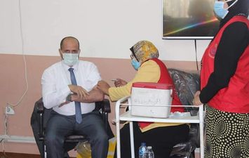 خلال التطعيم بجامعة المنيا 