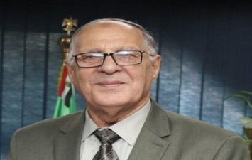 المستشار أبو بكر الصديق رئيس هيئة قضايا الدولة