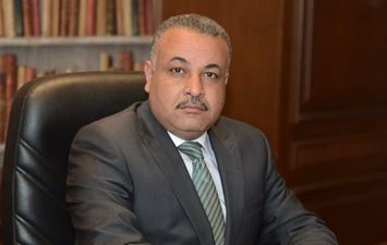 النائب عاطرف ناصر رئيس لجنة الاقتراحات والشكاوي 