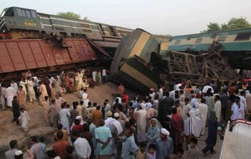 تصادم قطارين جنوبي باكستان