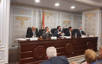 لجنة التعليم