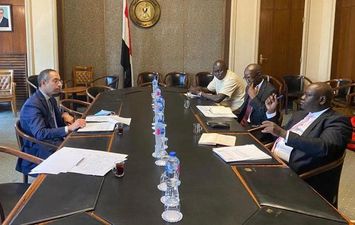 وزير بناء السلام الجنوب سوداني يجري عدة لقاءات في وزارة الخارجية