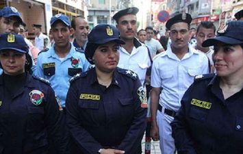 الشرطة النسائية ورجال الأمن