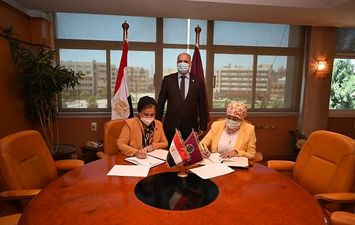 جامعة الفيوم: اتفاق تعاون بين كلية التربية للطفولة المبكرة والجمعية المصرية لأعضاء الكلية الملكية البريطانية لطب الأطفال
