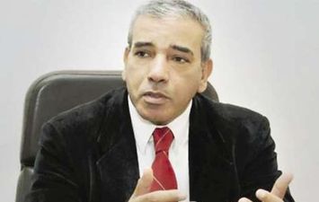 الدكتور عباس شراقي، أستاذ الموارد المائية في جامعة القاهرة