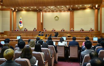 محكمة في كوريا.jpg