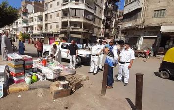 تحرير محاضر متنوعة فى حملة لإزالة الإشغالات بمدينة دسوق