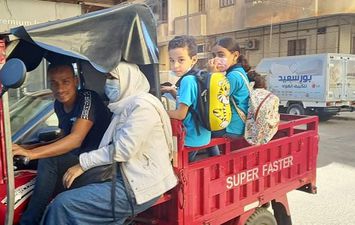 التروسيكل وسيلة مواصلات جديدة  للمدارس ببورسعيد