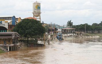  انهيارات أرضية وفيضانات مفاجئة بسبب العاصفة كومباسو