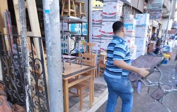 حملة لإزالة الإشغالات اليومية بشوارع مدينة الحامول