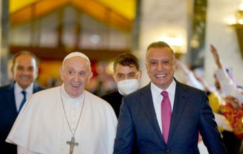 رئيس وزراء العراق مع البابا فرانسيس