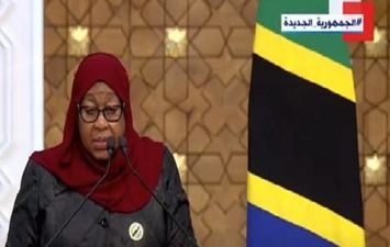 رئيسة جمهورية تنزانيا المتحدة الجديدة سامية حسن