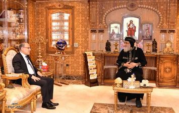 قداسة البابا يستقبل سفير مصر الجديد في روسيا