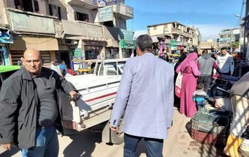 حملة مكبرة لإزالة الإشغالات تيسيرا لحركة المرور بمدينة الحامول 