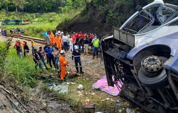 سقوط حافلة في مجرى مائي بالبرازيل