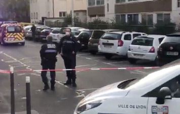 فرنسا شرطة.jpg
