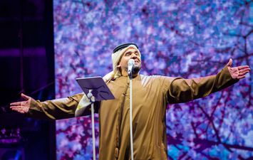 حسين الجسمي يستقبل العام الجديد في الإمارات