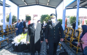 محافظ كفر الشيخ يقدم التهنئة للضباط والجنود احتفالاً بالذكرى الـ 70 لعيد الشرطة