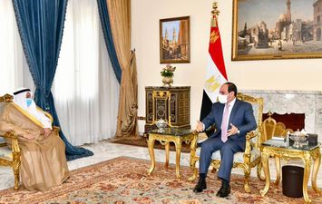 الرئيس عبد الفتاح السيسي يستقبل سفير دولة الكويت
