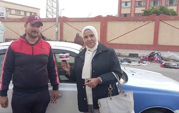 محررة &quot;أهل مصر&quot; مع سائق الخير ببورسعيد