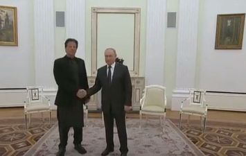 بوتين يستقبل رئيس الوزراء الباكستاني في الكرملين