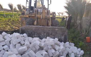 إزالة حالة تعدي في المهد على مساحة 1.5 قيراط أراضي زراعية بقرية بكفر الشيخ 