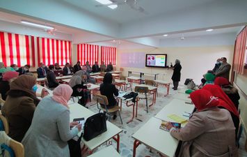 زيارة بحثية لوفد ياباني لمدرسة بكفر الشيخ وافتتاح معرض المدرسة المنتجة 