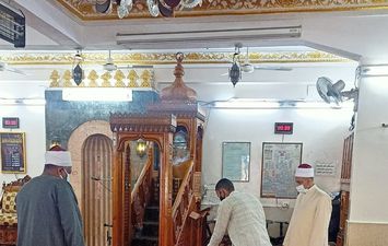 تعقيم وتطهير المساجد 
