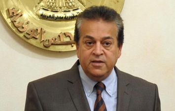الدكتور خالد عبد الغفار القائم بأعمال وزير الصحة