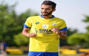 دونجا لاعب الإسماعيلي  