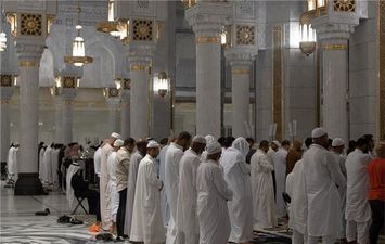 صلاة الجمعة في المسجد الحرام 