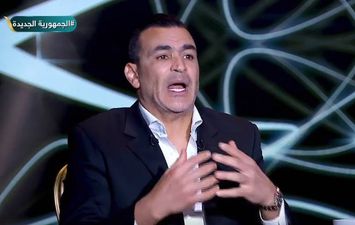 عصام الحضري مع العرافة 