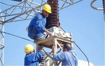 فصل التيار الكهربائي عن 11 منطقة بمدينة نجع حمادي في قنا 