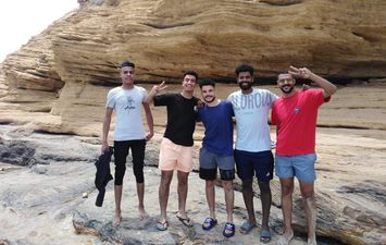 جولة سياحية لشباب جامعات مصر بشواطئ عجيبة وكليوباترا بمطروح 
