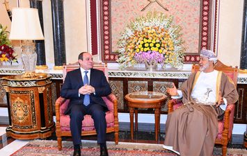 الرئيس السيسي مع سلطان عمان