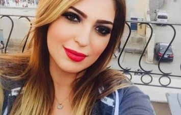 الفنانة نهلة سلامة 