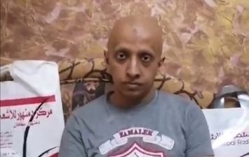 المهندس أحمد الفحار مريض السرطان