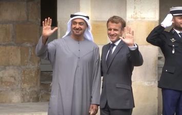 محمد بن زايد والرئيس الفرنسي
